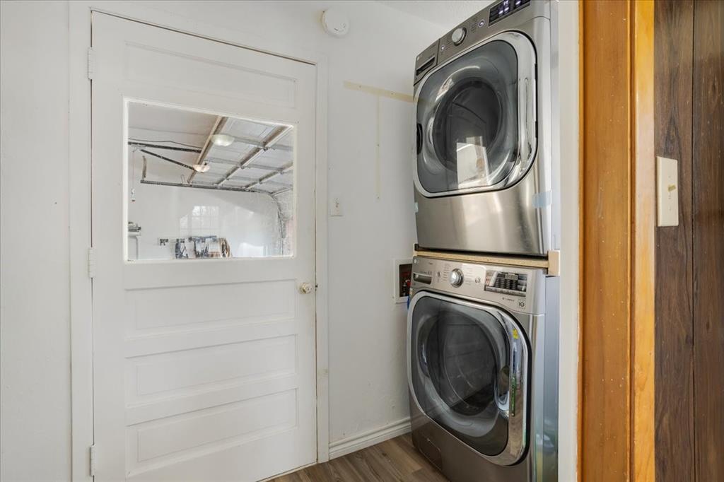 567 Celtic Road Howe, TX 75459 - Photo 26 of 40 a utility room with dryer and washer