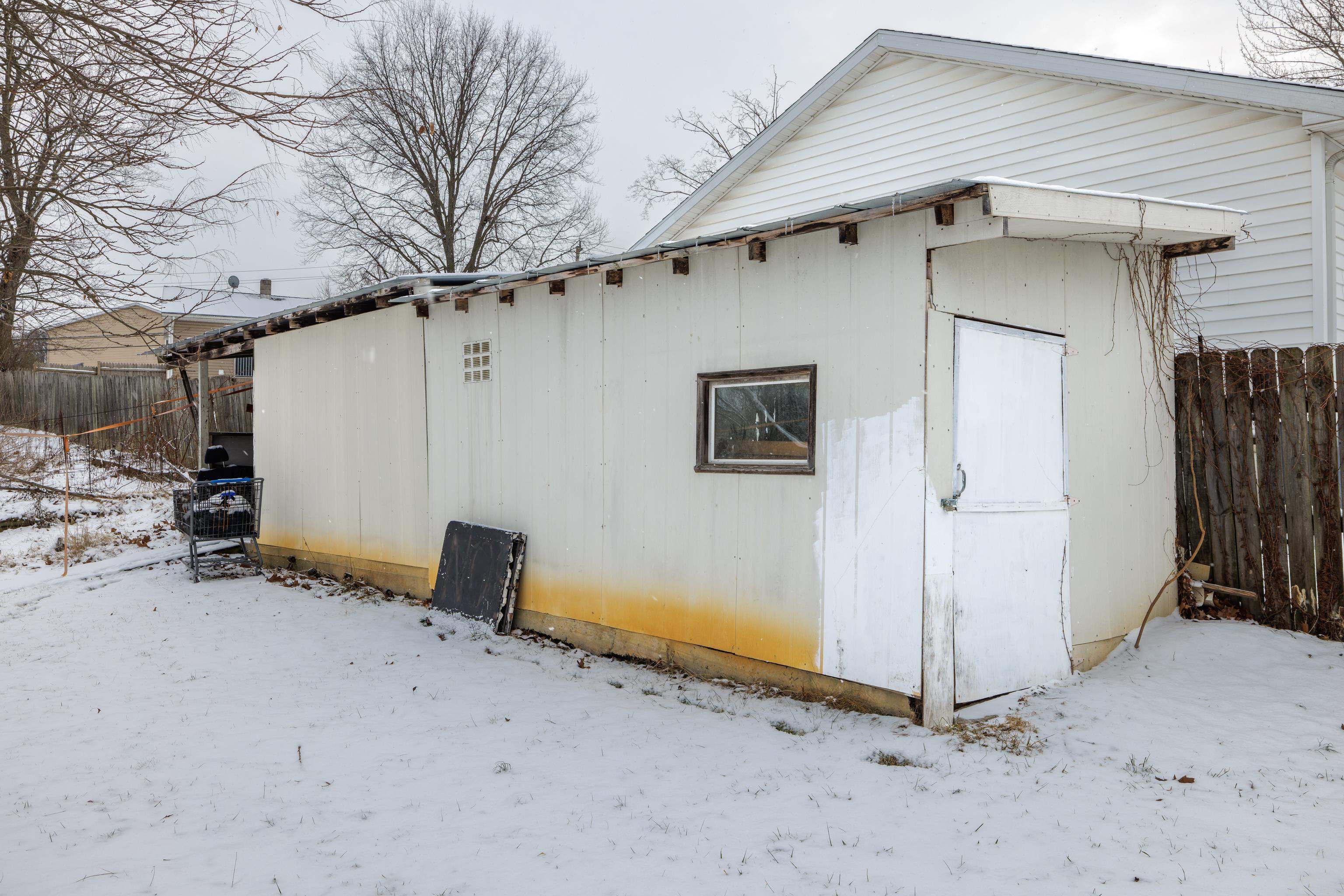 728 Foley Road Harrisonburg, VA 22801 - Photo 51 of 62 a view of a garage