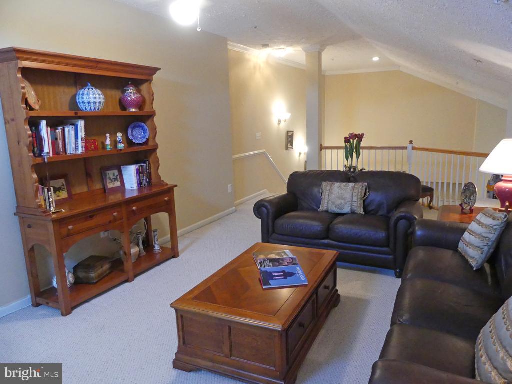 5232 Millfield Road, Unit 5232 Baltimore, MD 21237 - Photo 3 of 25 Family Room