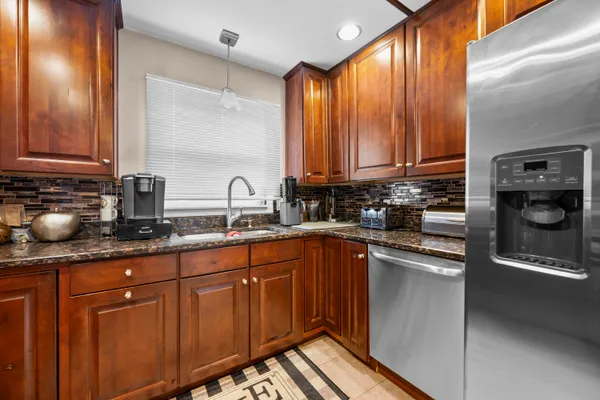 $399,999 | 4376 Knightsbridge Lane, West Bloomfield, MI 48323