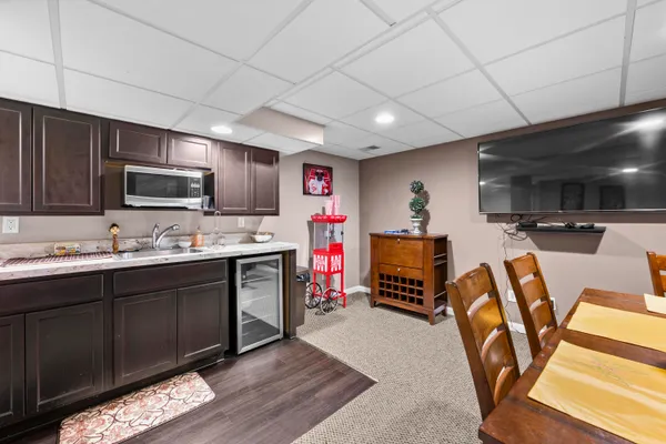 $399,999 | 4376 Knightsbridge Lane, West Bloomfield, MI 48323