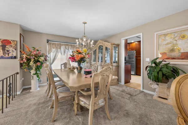 $399,999 | 4376 Knightsbridge Lane, West Bloomfield, MI 48323