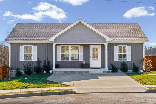 $1,700 | 419 Mattingly Drive, Clarksville, TN 37042