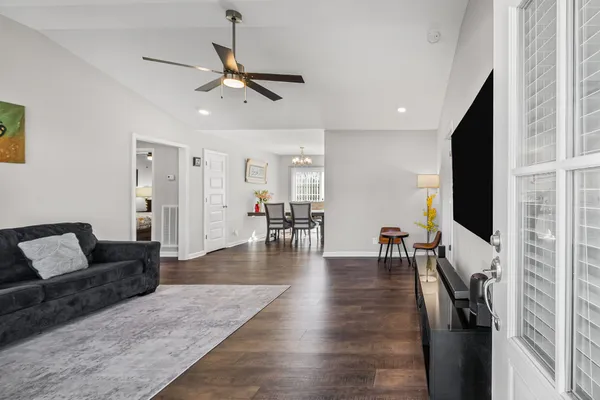 $1,650 | 419 Mattingly Drive, Clarksville, TN 37042