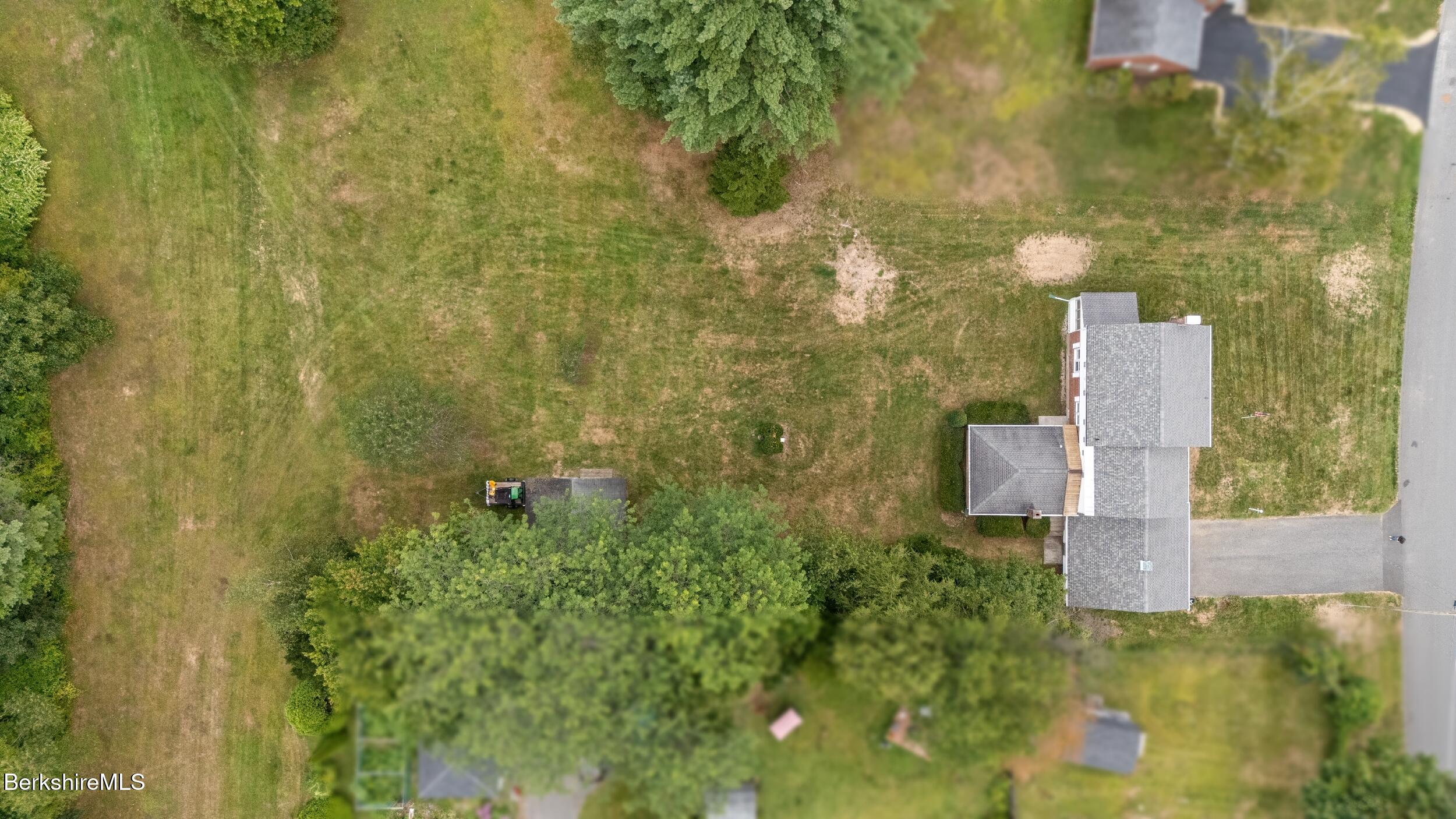 17 Kittredge Road Pittsfield, MA 01201 - Photo 41 of 42 AERIAL VIEW