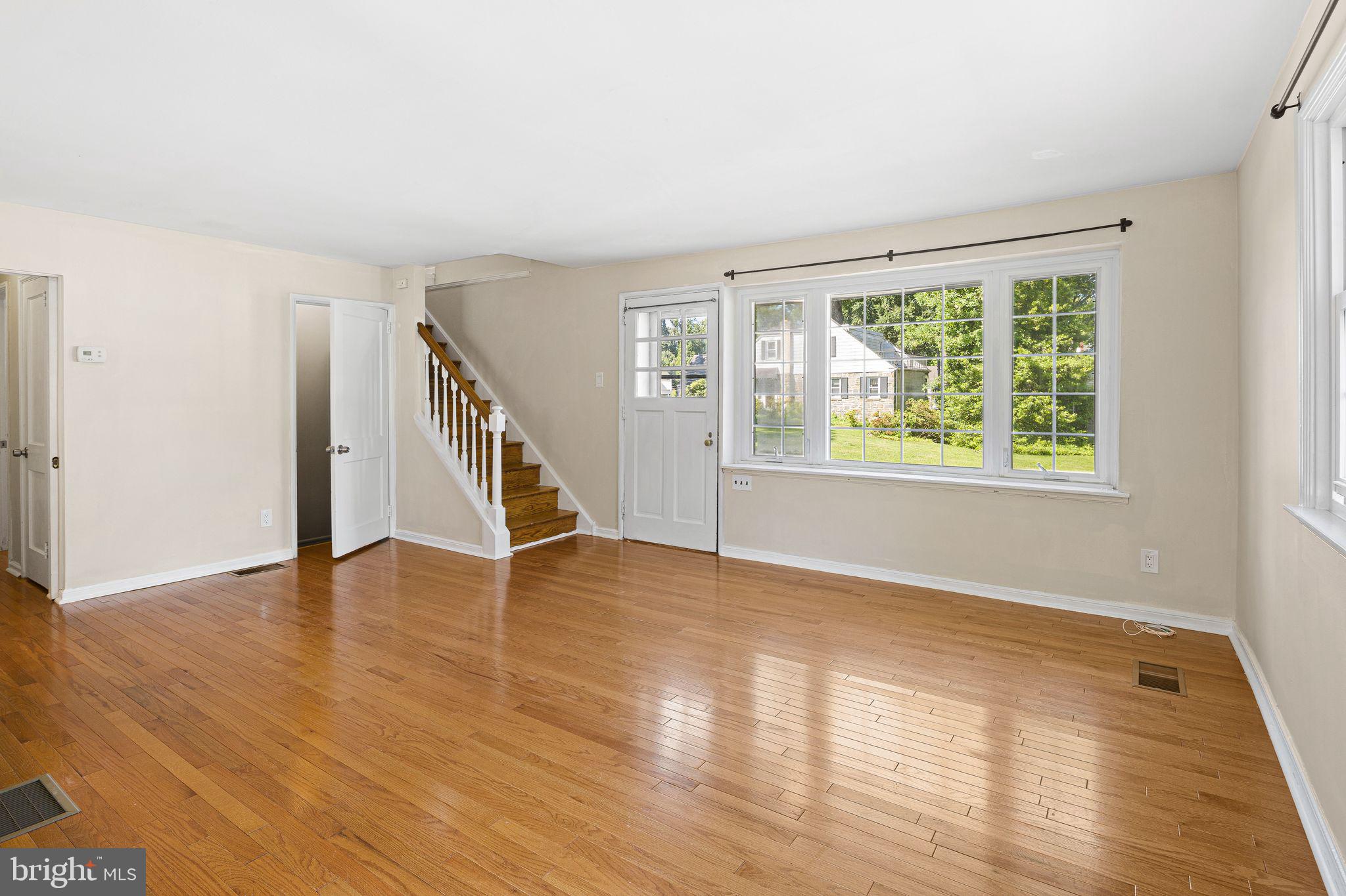 13 Rodney Road Bryn Mawr, PA 19010 - Photo 3 of 45 Living Room/Front Door