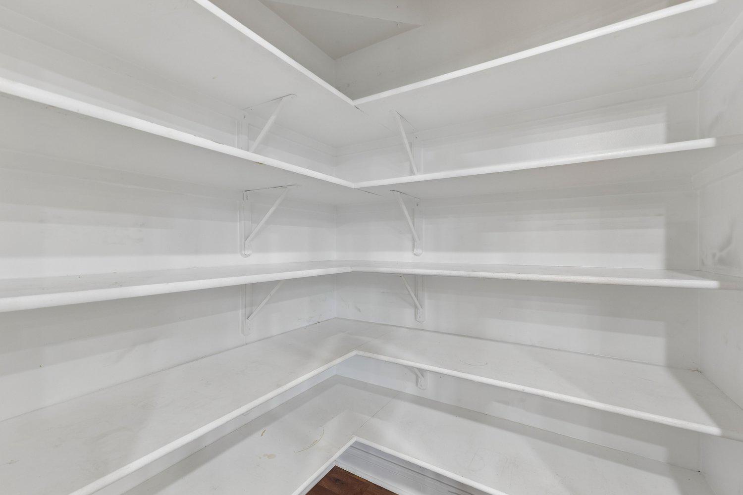 313 Wye Road Queenstown, MD 21658 - Photo 46 of 132 Spacious, clean kitchen pantry
