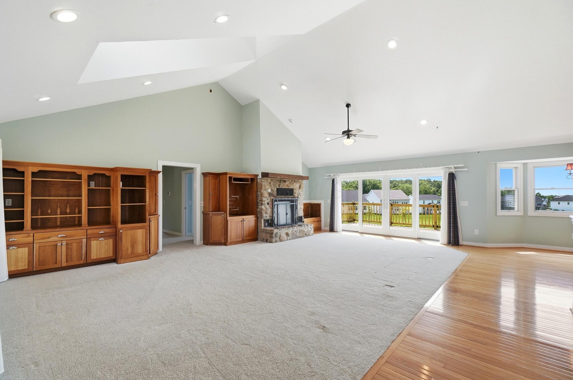 9521 Brock Road Plain City, OH 43064 - Photo 5 of 70 Living Room