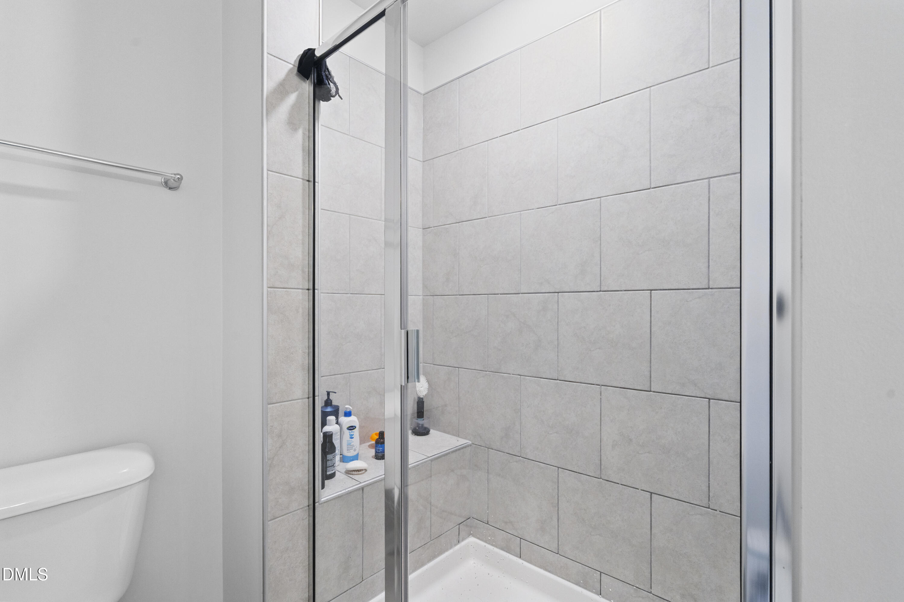 4948 Southern Magnolia Drive Raleigh, NC 27604 - Photo 14 of 34 Tile shower