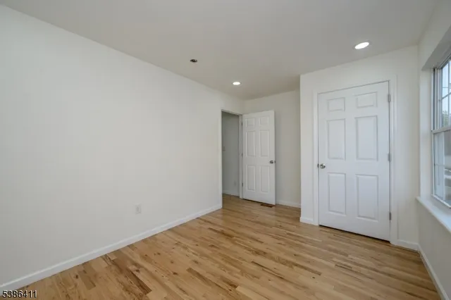 $2,800 | 232 Avon Avenue, Unit 1, Newark, NJ 07108