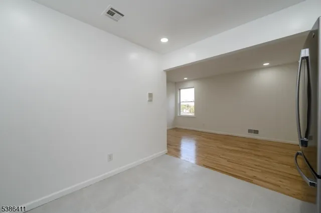 $2,800 | 232 Avon Avenue, Unit 1, Newark, NJ 07108