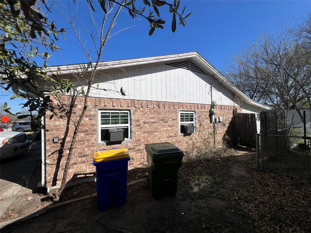 6036 Harrison Way Watauga, TX 76148 - Photo 38 of 39 View of side of home
