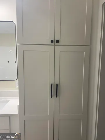 a view of walk in closet