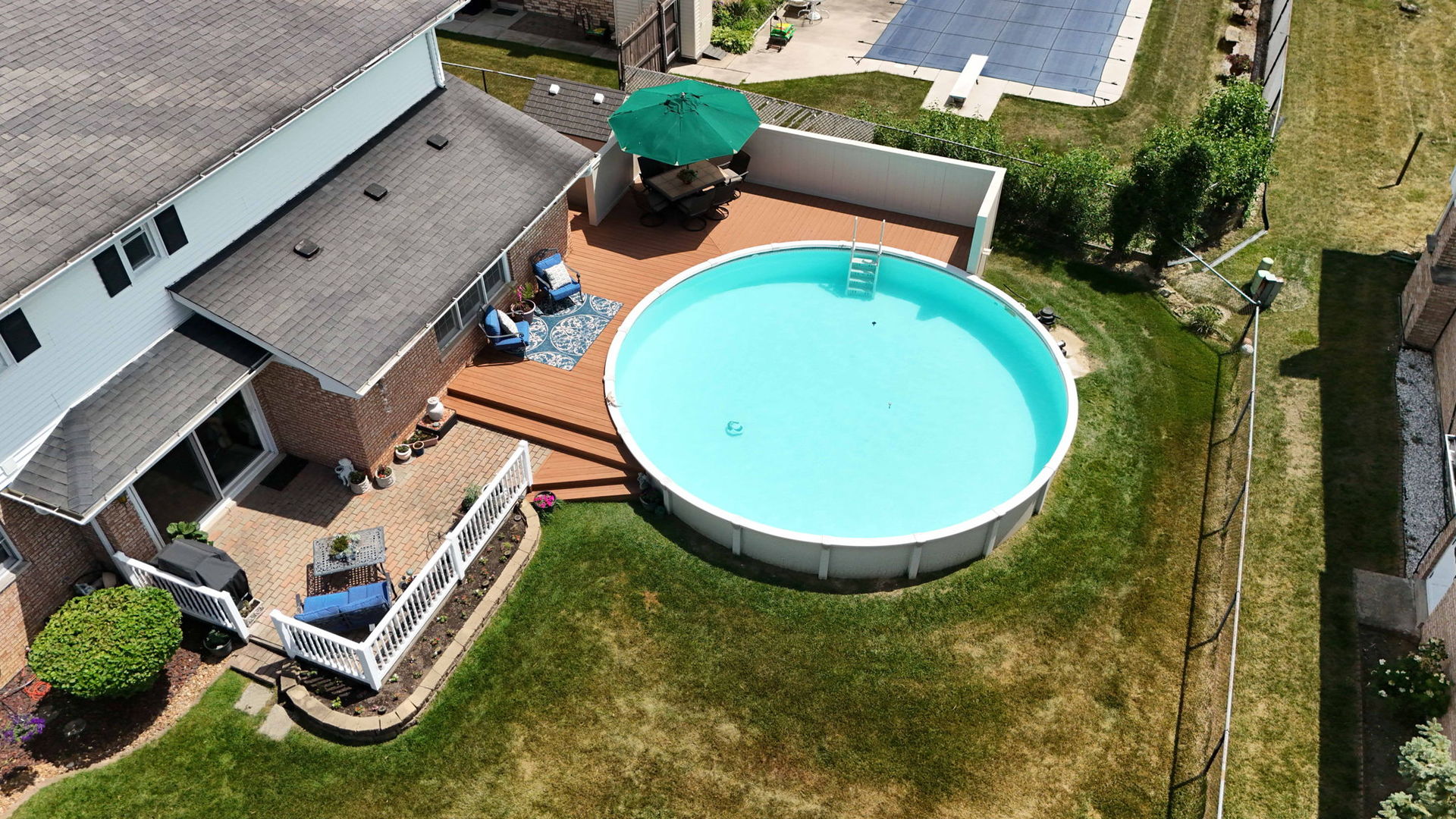 15624 Sunset Ridge Drive Orland Park, IL 60462 - Photo 31 of 37 an aerial view of a house with swimming pool