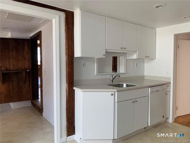 18 Platts Hill Road Newtown, CT 06470 - Photo 7 of 24 Kitchen