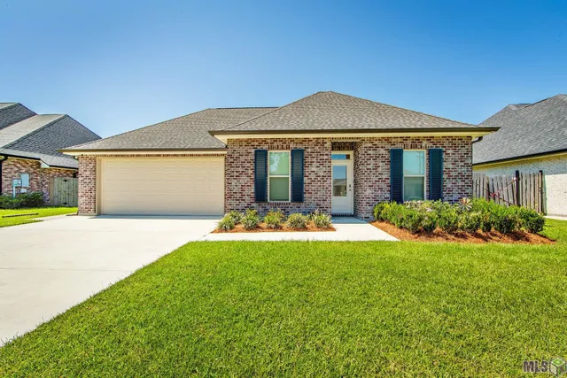$320,000 | 204 Sugar Ridge Drive, Houma, LA 70360