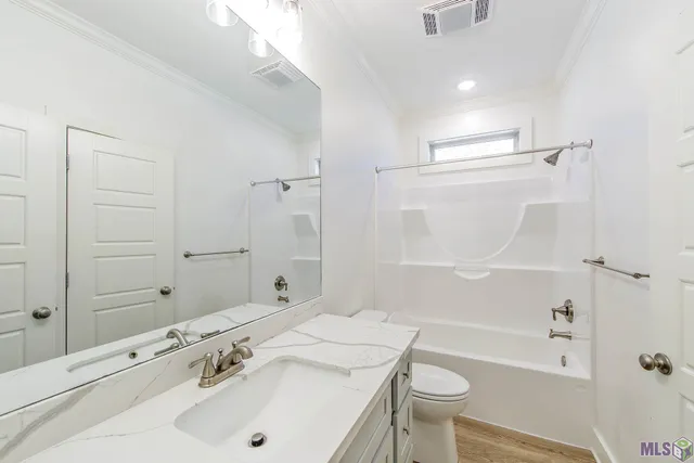 $320,000 | 204 Sugar Ridge Drive, Houma, LA 70360