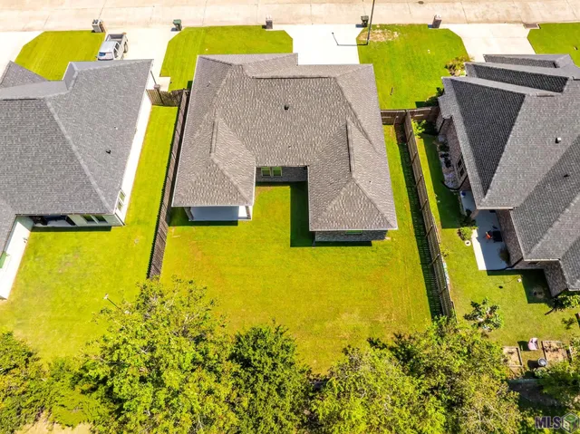 $320,000 | 204 Sugar Ridge Drive, Houma, LA 70360
