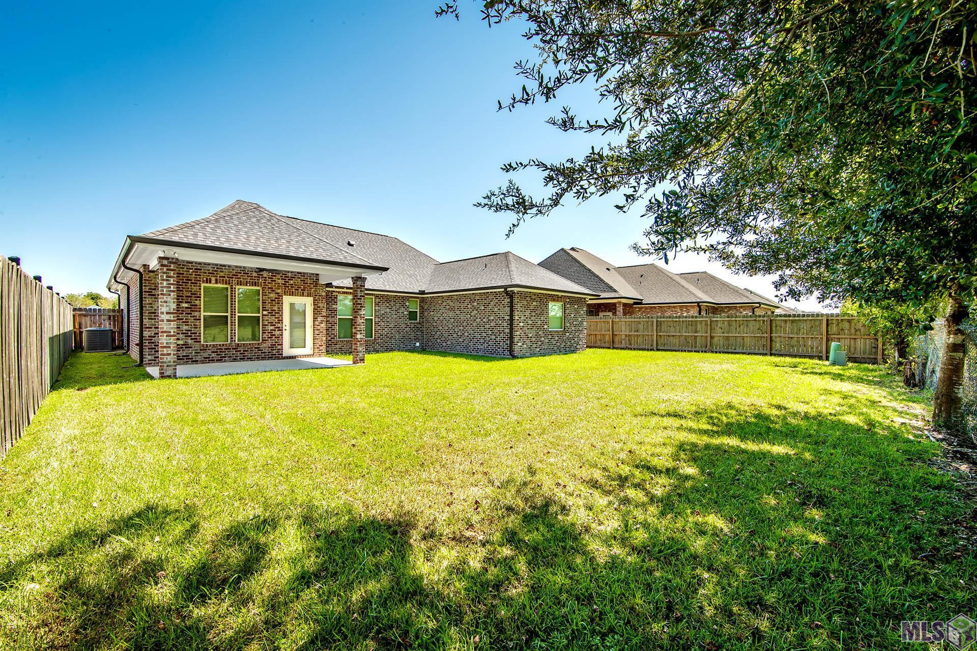 204 Sugar Ridge Drive Houma, LA 70360 - Photo 4 of 13