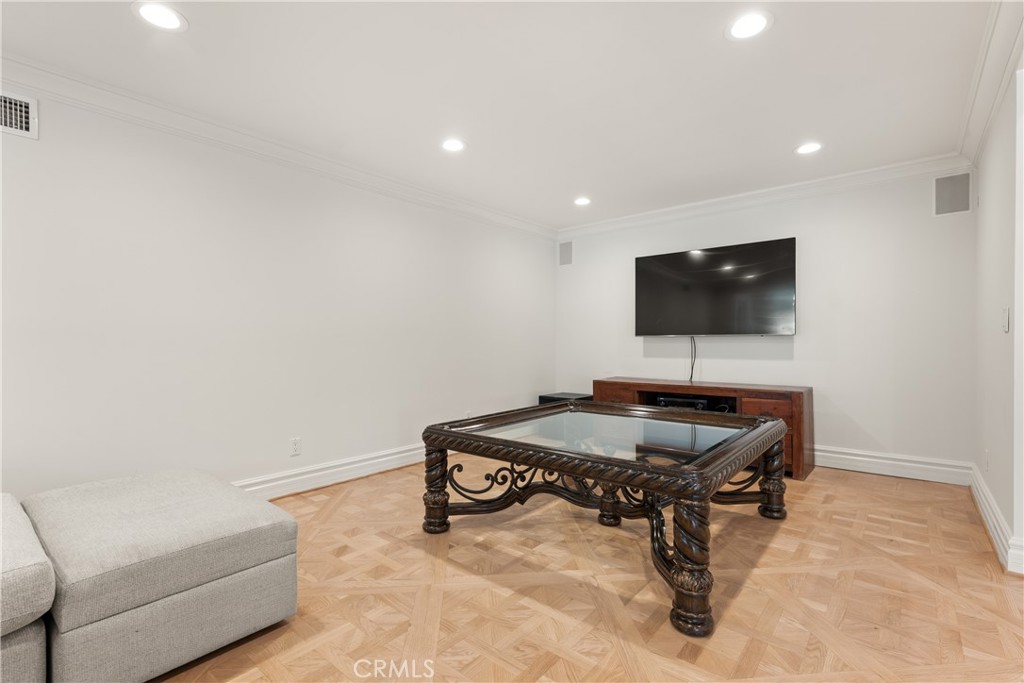 8152 Tianna Road Los Angeles, CA 90046 - Photo 12 of 39