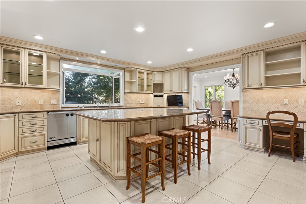 8152 Tianna Road Los Angeles, CA 90046 - Photo 14 of 39