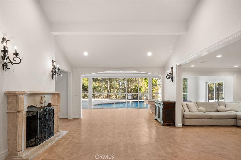 8152 Tianna Road Los Angeles, CA 90046 - Photo 5 of 39