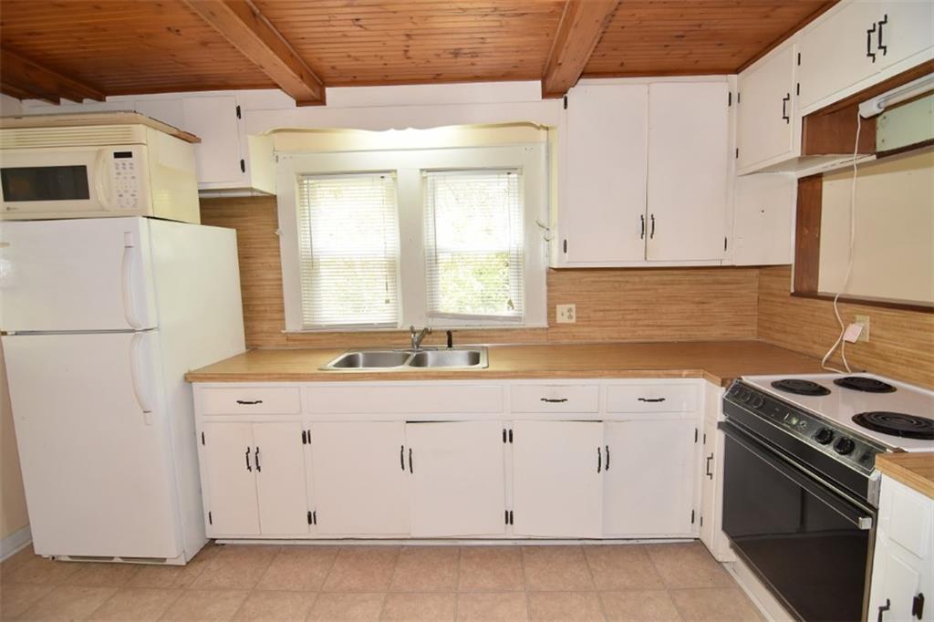 1700 Butler Hill Road Morganton, NC 28655 - Photo 19 of 39 Gallery Image 19