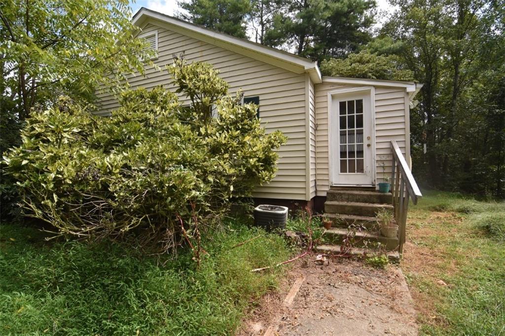 1700 Butler Hill Road Morganton, NC 28655 - Photo 34 of 39 Gallery Image 34