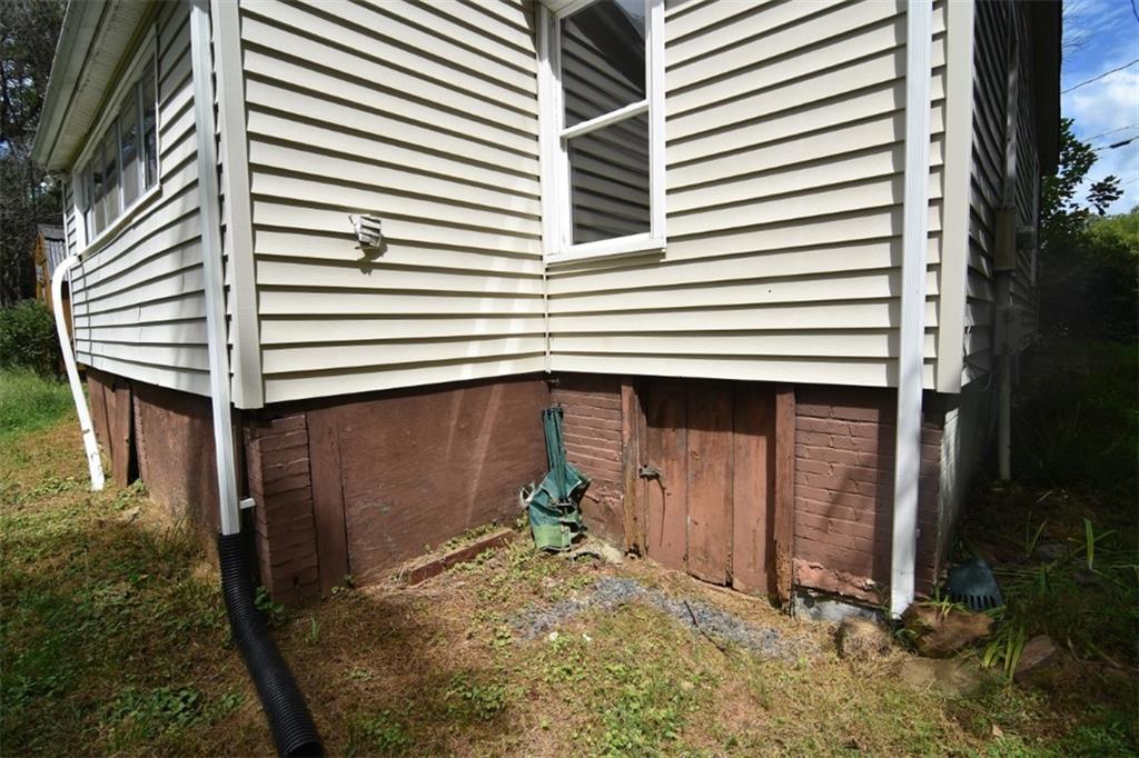 1700 Butler Hill Road Morganton, NC 28655 - Photo 36 of 39 Gallery Image 36