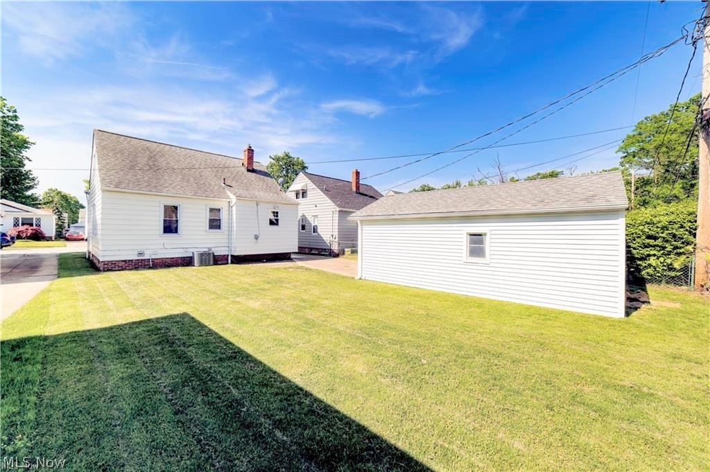 29009 Barjode Road Willowick, OH 44095 - Photo 2 of 20 Gallery Image 2