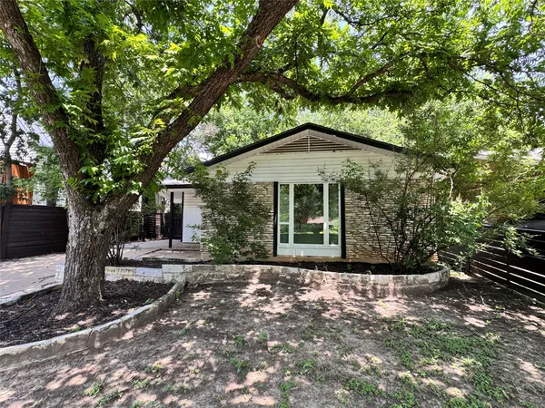 $635,000 | 2905 Brinwood Avenue, Austin, TX 78704
