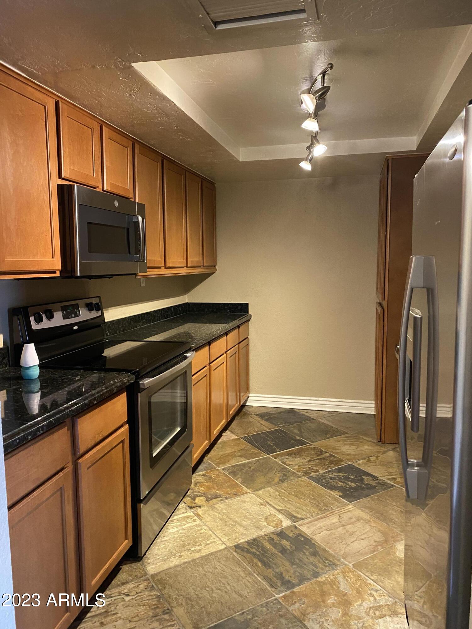 3825 East Camelback Road, Unit 241 Phoenix, AZ 85018 - Photo 13 of 56 IMG_0170