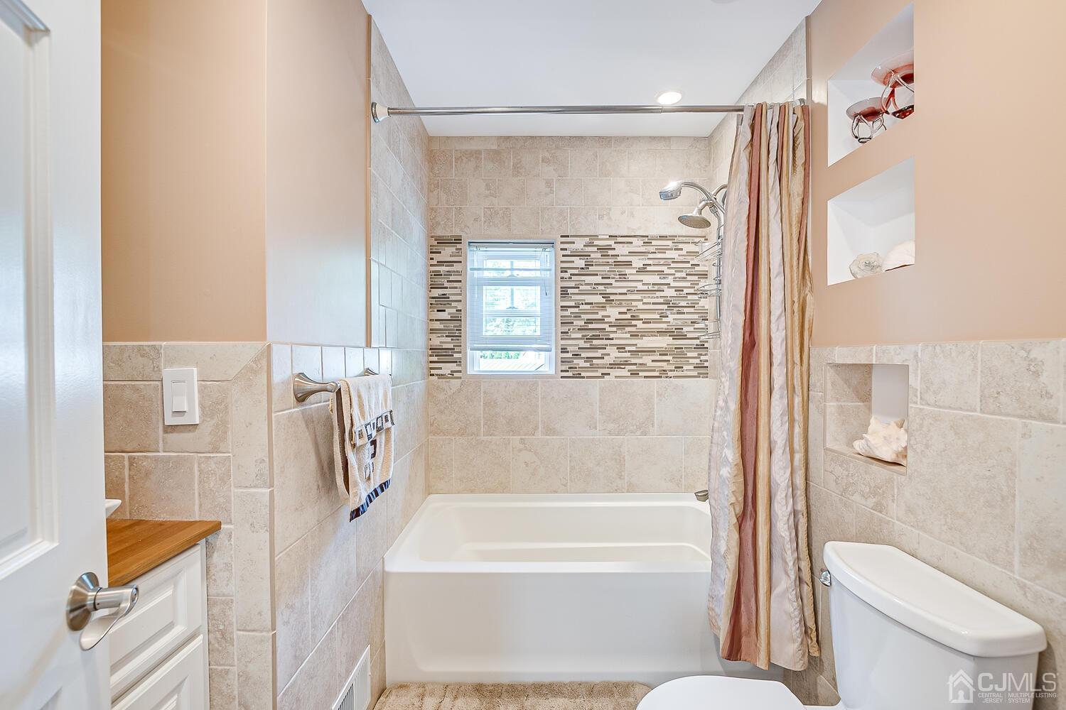 17 Channing Road East Brunswick, NJ 08816 - Photo 23 of 47 Gallery Image 23