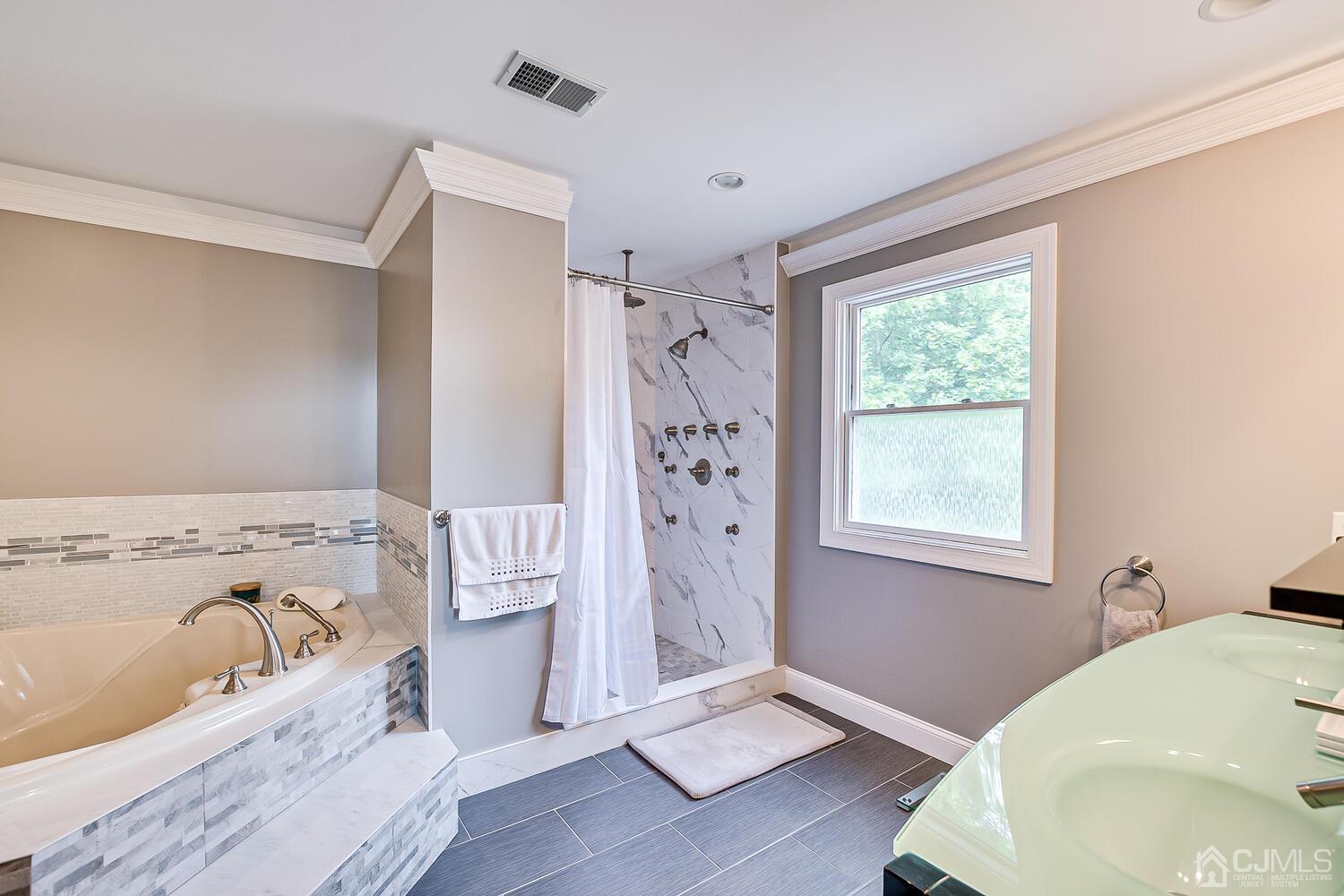 17 Channing Road East Brunswick, NJ 08816 - Photo 27 of 47 Gallery Image 27