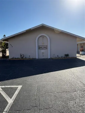 $1,800 | 929 Gulf Boulevard, Unit 55, Indian Rocks Beach, FL 33785