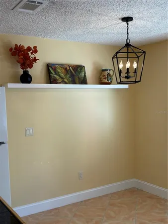 $1,800 | 929 Gulf Boulevard, Unit 55, Indian Rocks Beach, FL 33785