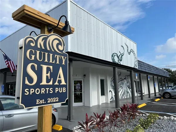 $1,800 | 929 Gulf Boulevard, Unit 55, Indian Rocks Beach, FL 33785