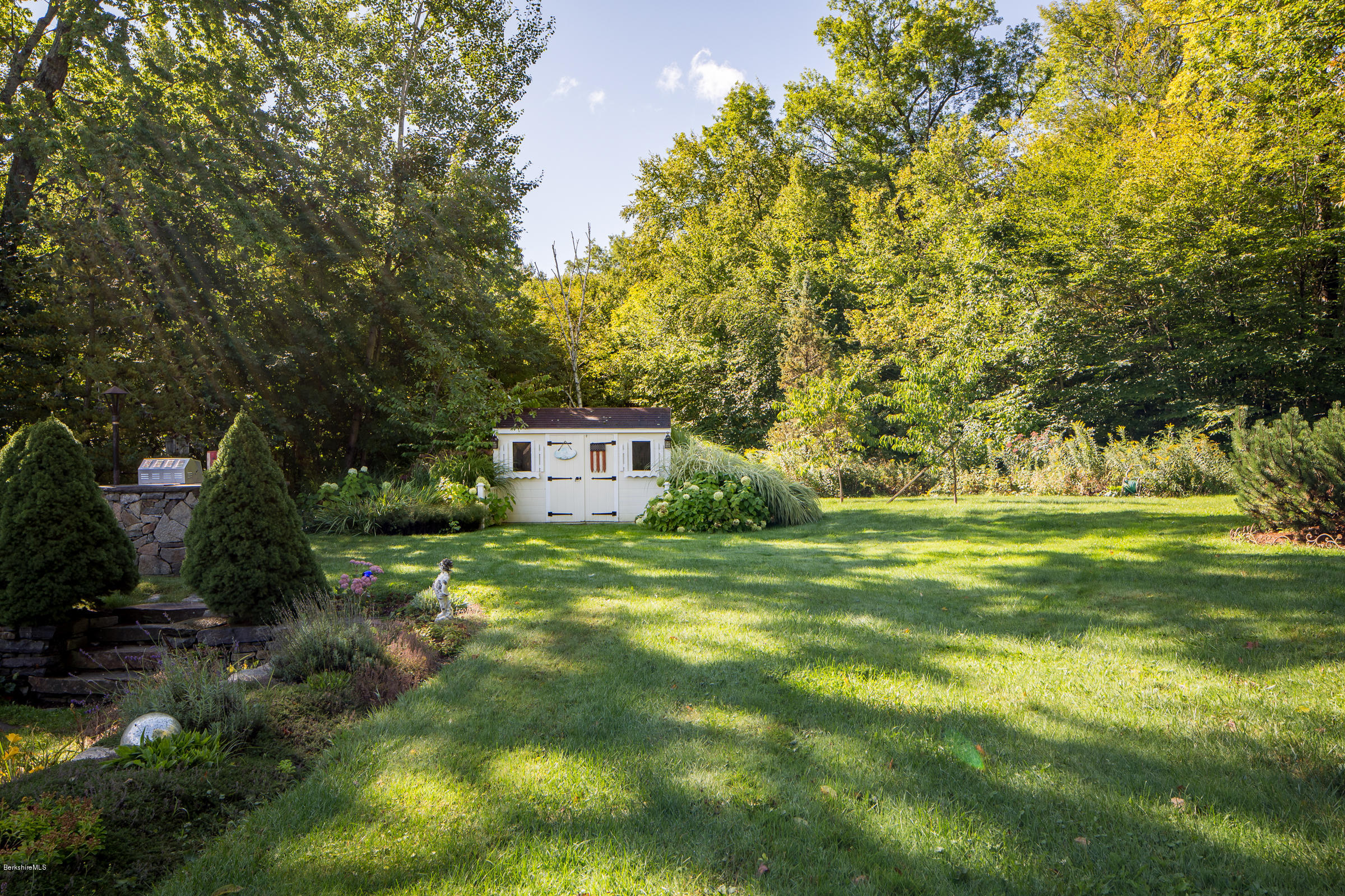 24 Red Rock Road West Stockbridge, MA 01266 - Photo 26 of 38 31