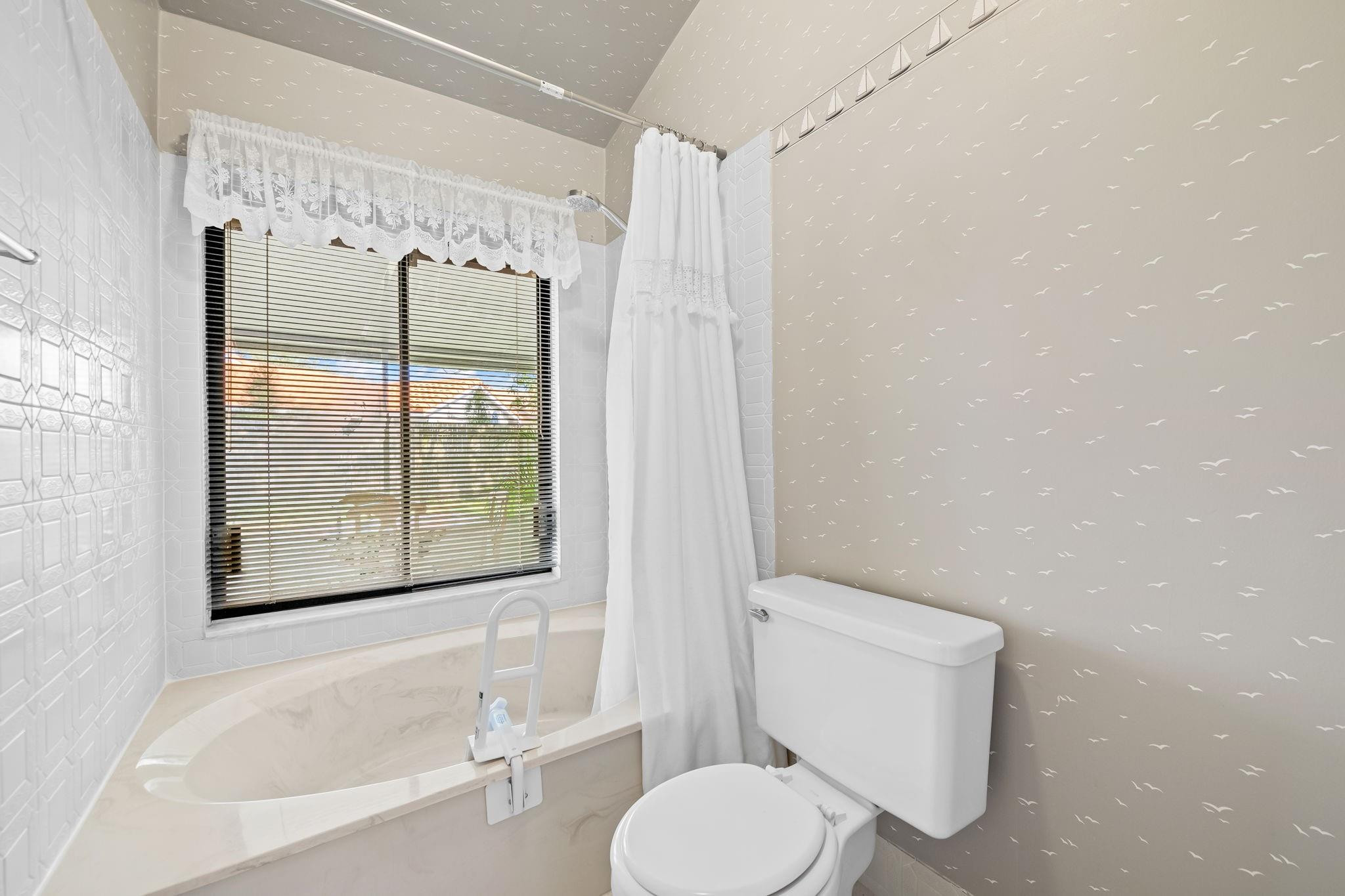 5461 Northwest 57th Street Tamarac, FL 33319 - Photo 13 of 25 Photo 13