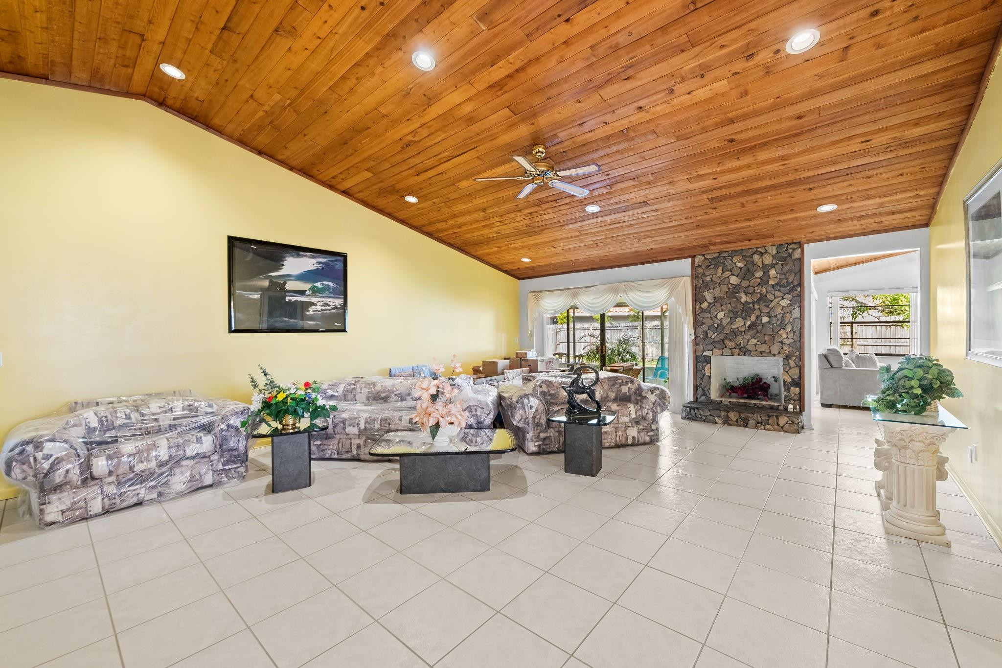 5461 Northwest 57th Street Tamarac, FL 33319 - Photo 3 of 25 Photo 3