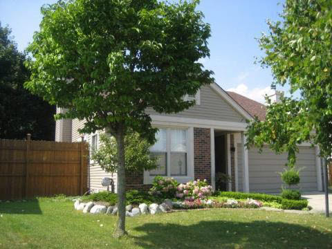 1638 Fielding Drive Rochester, MI 48307 - Photo 1 of 11 630454.JPG