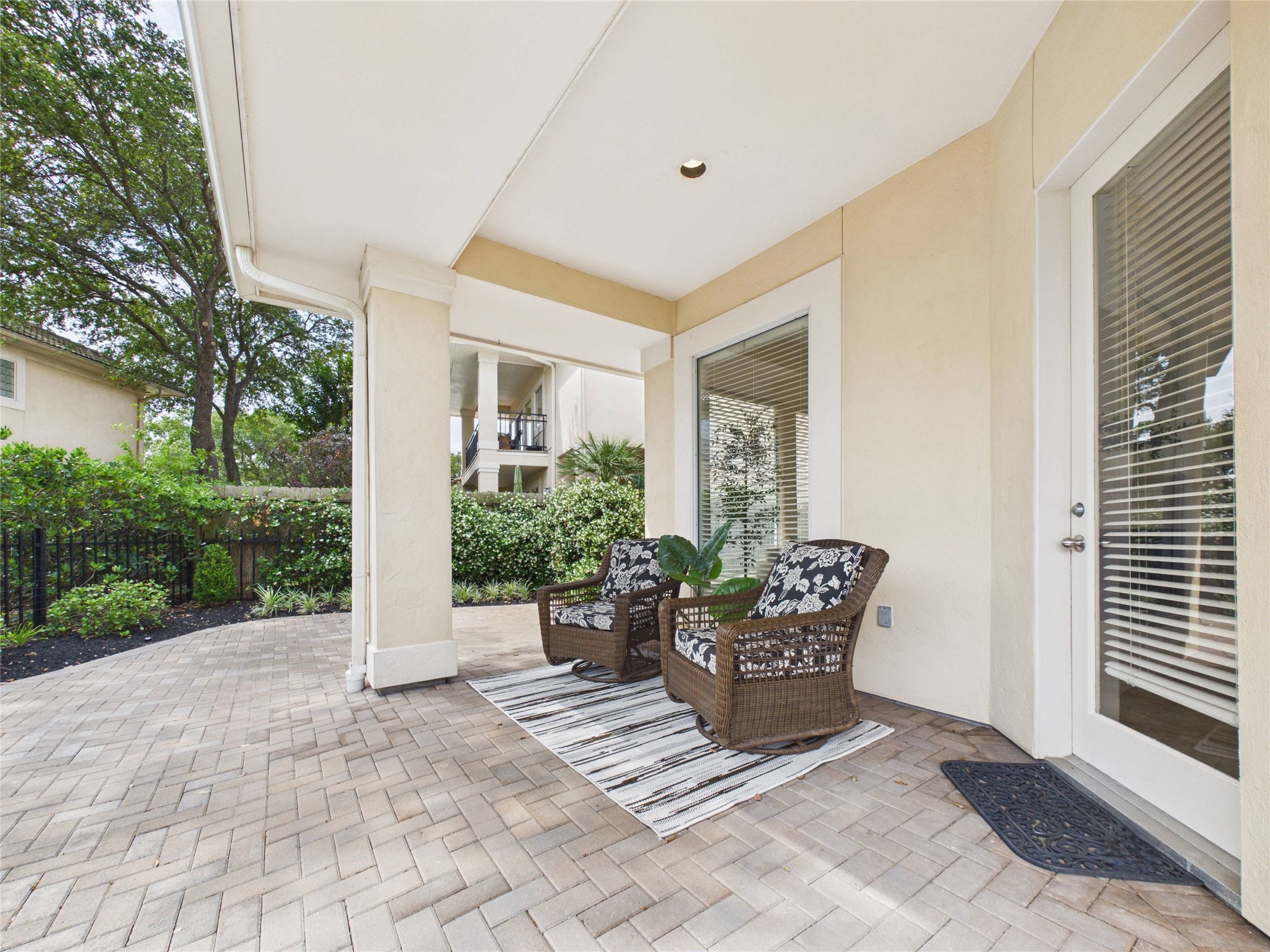 403 Harborside Way Kemah, TX 77565 - Photo 21 of 39 Paver patio with covered area for sitting out or dining al fresco