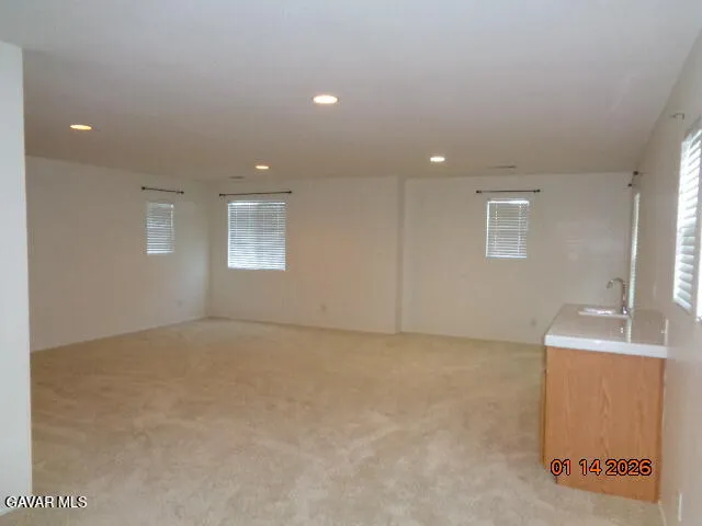 $3,200 | 43357 21st Street West, Lancaster, CA 93536