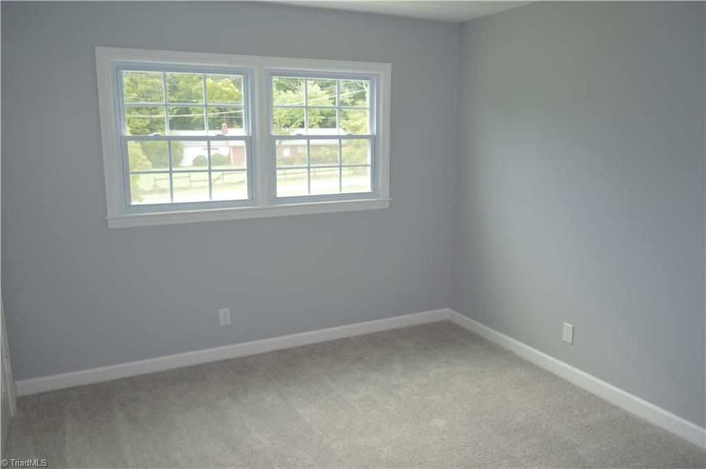1922 Hickswood Road High Point, NC 27265 - Photo 14 of 22