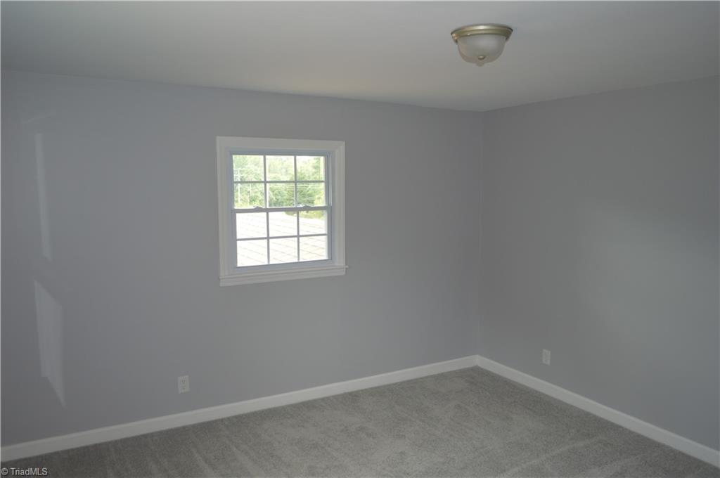 1922 Hickswood Road High Point, NC 27265 - Photo 19 of 22
