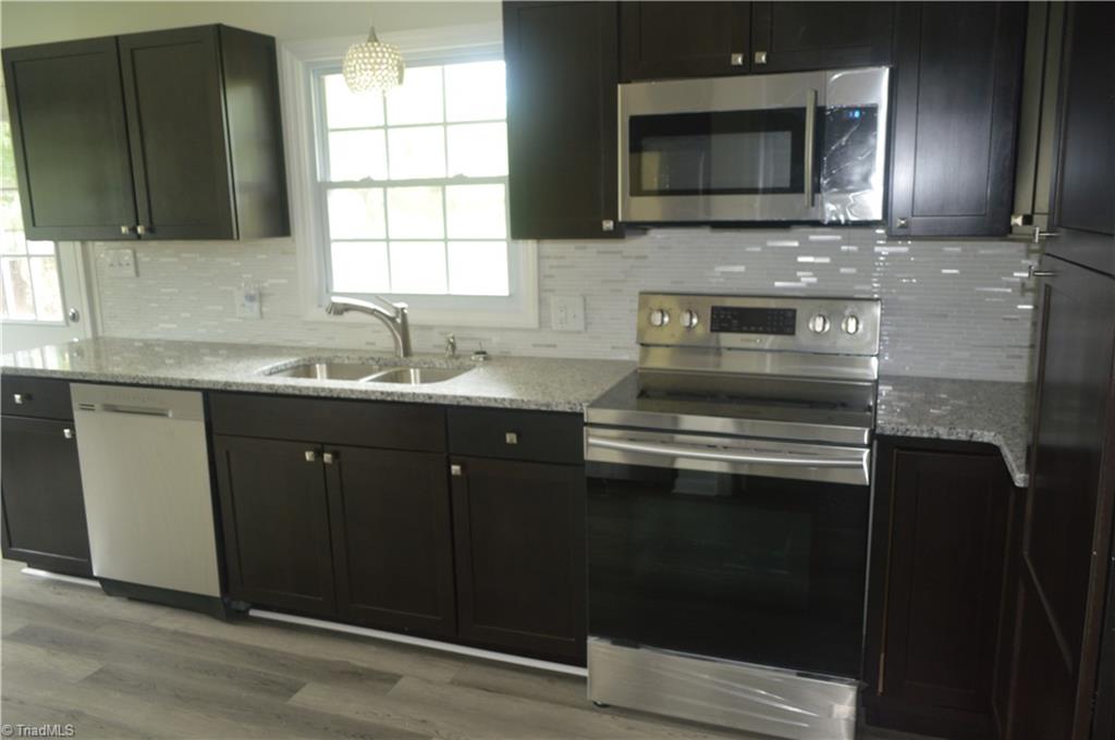 1922 Hickswood Road High Point, NC 27265 - Photo 21 of 22