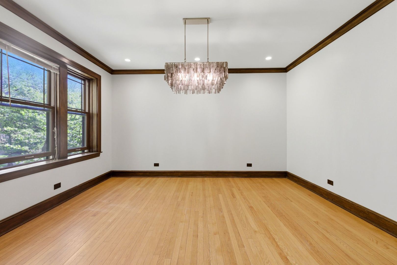 528 Sheridan Road, Unit 2A Evanston, IL 60202 - Photo 9 of 14