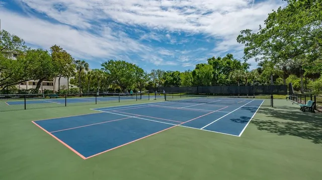 $650,000 | 1932 Harbourside Drive, Unit 254, Longboat Key, FL 34228