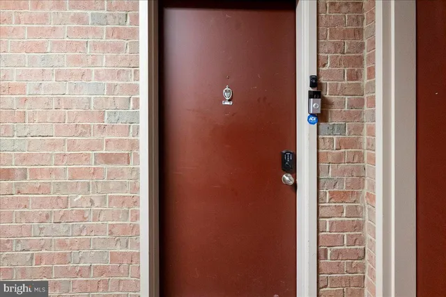 $249,900 | 14903 Rydell Road, Unit 104, Centreville, VA 20121