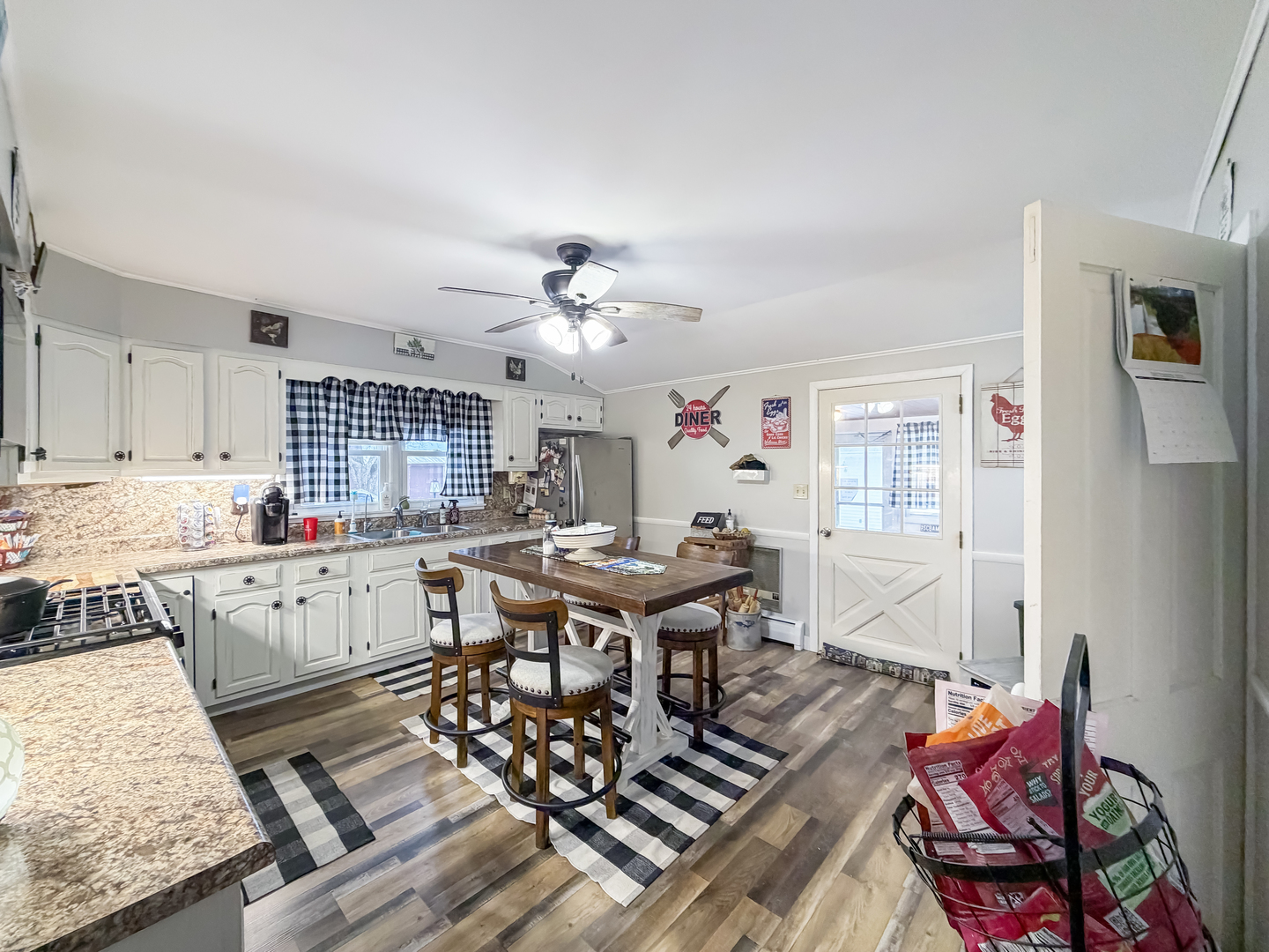 23633 Carroll Road Lanark, IL 61046 - Photo 10 of 46